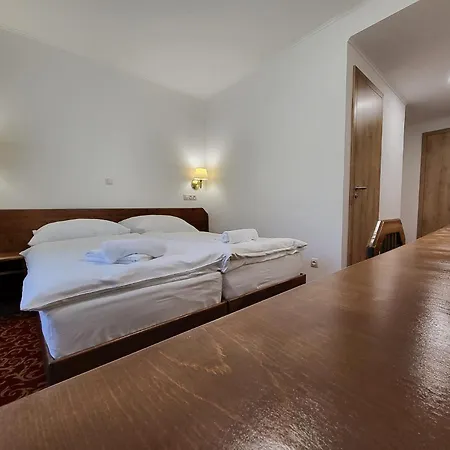 Stella 3* Zelezna Ruda